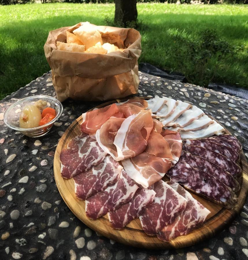 Agriturismo Il Colore Del Grano San Vittore Kültér fotó